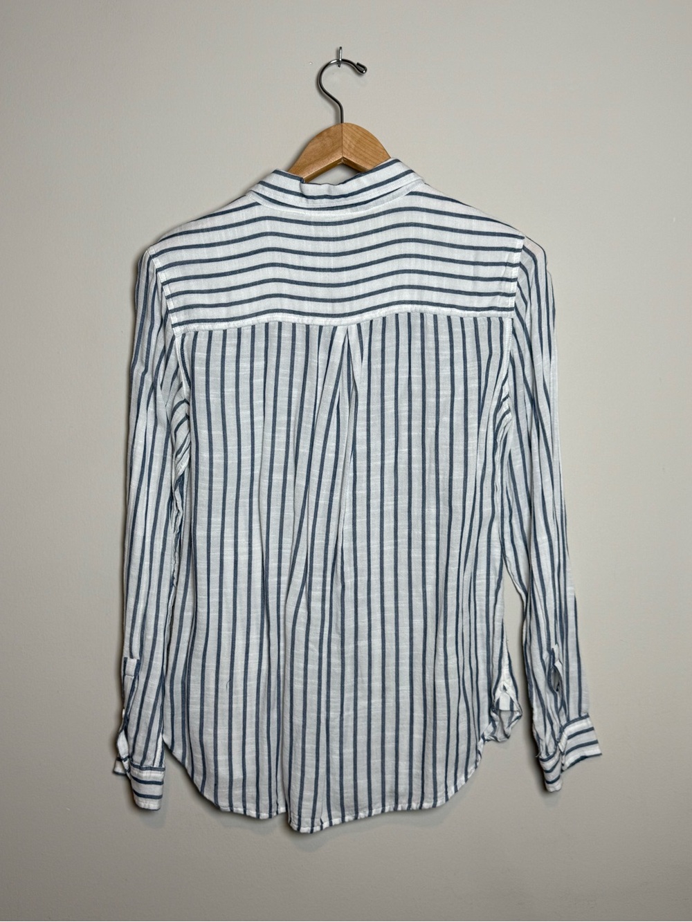 Lucky Brand Striped Button Front Shirt Blue White Size Medium - Picture 2 of 10